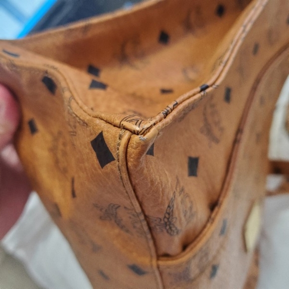 USED Vintage MCM Visetos Tote Bag - Picture 15 of 16